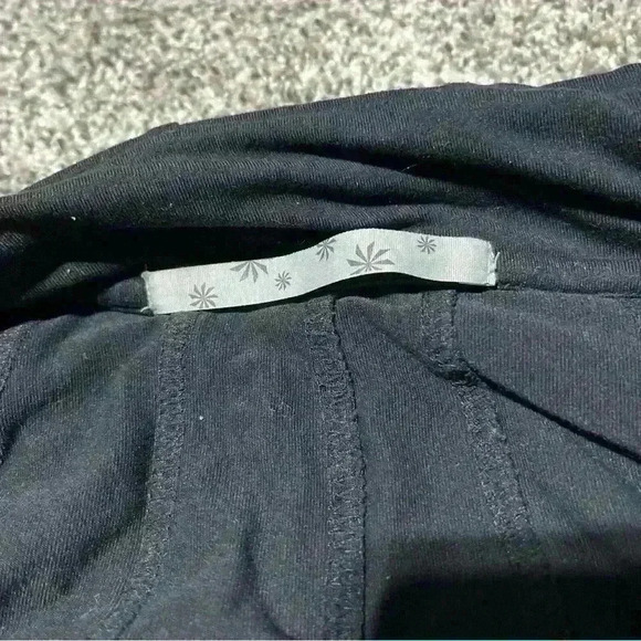 Athleta Criss Cross Hope Jacket Mock Neck Full Zip Black Size S? See Note! - Picture 9 of 10